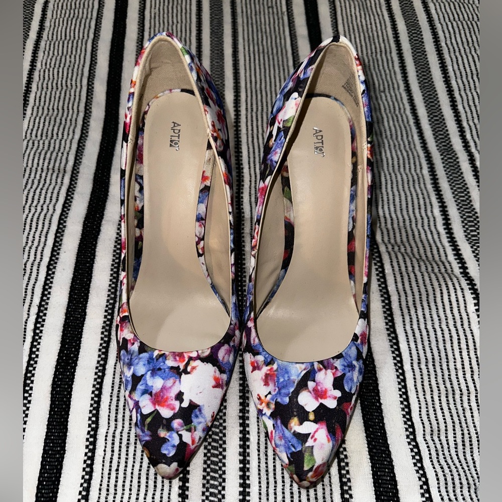 APT 9 floral stiletto, 9.5